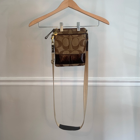 Coach Crossbody Purse - Picture 1 of 7